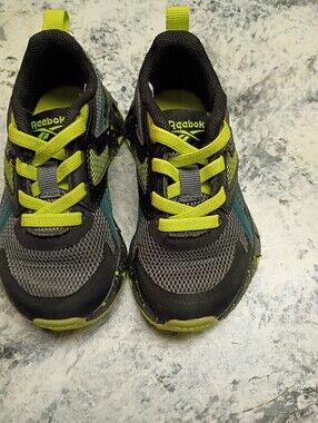 Reebok Kids Gray & Neon Green Trail Sneakers